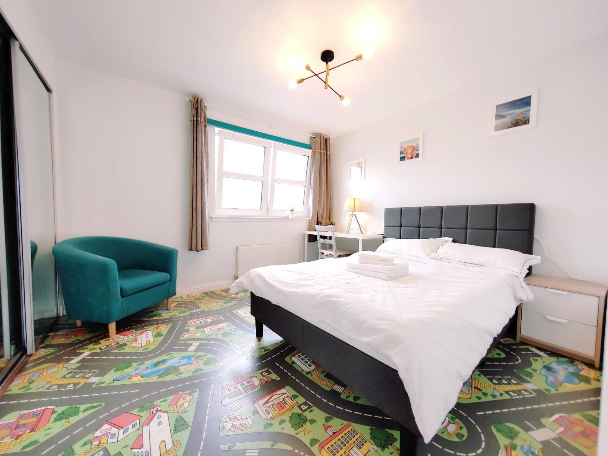Accommodatie bij particulieren Modern And Spacious Double&king Bedrooms Both With Private Bathrooms